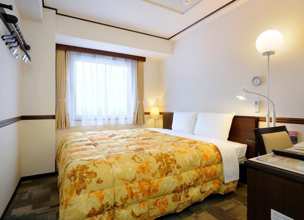 Toyoko Inn Fukuyama-Eki Shinkansen Minami-Guchi Dış mekan fotoğraf