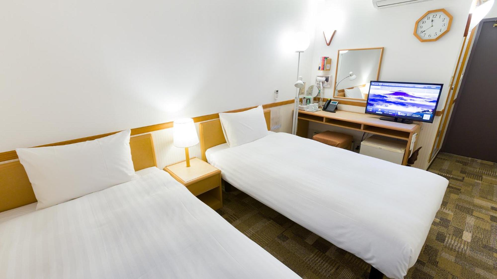 Toyoko Inn Fukuyama-Eki Shinkansen Minami-Guchi Oda fotoğraf
